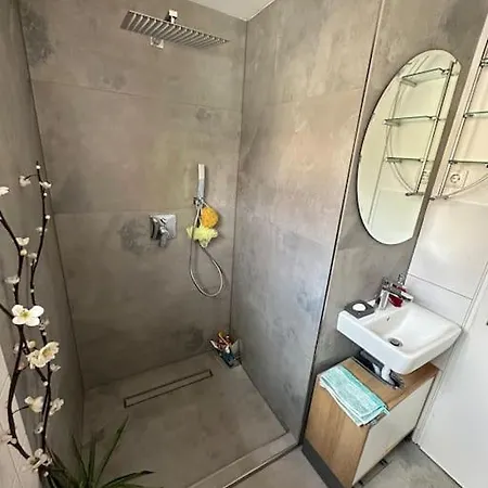Apartment Zimmer 4-8 In Sehr Guter Lage Nürnberg